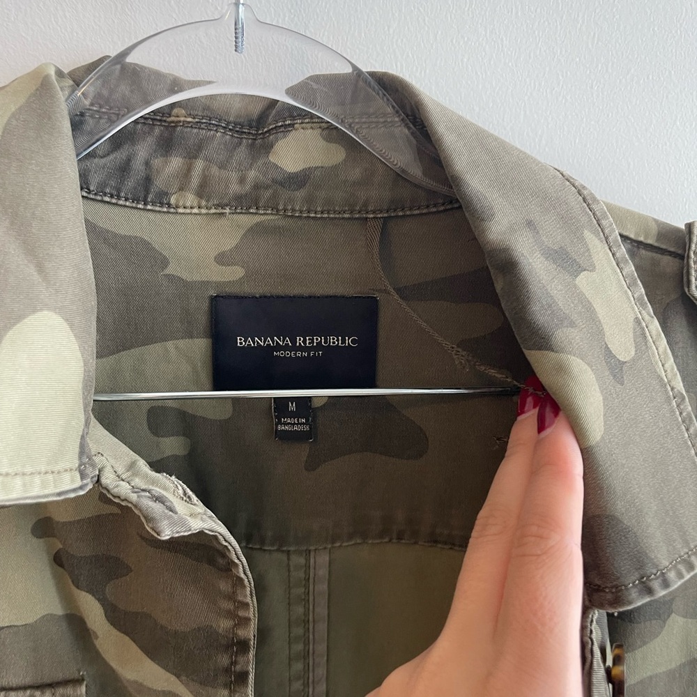 Banana Republic Camouflage Utility Jacket - Picture 4 of 6